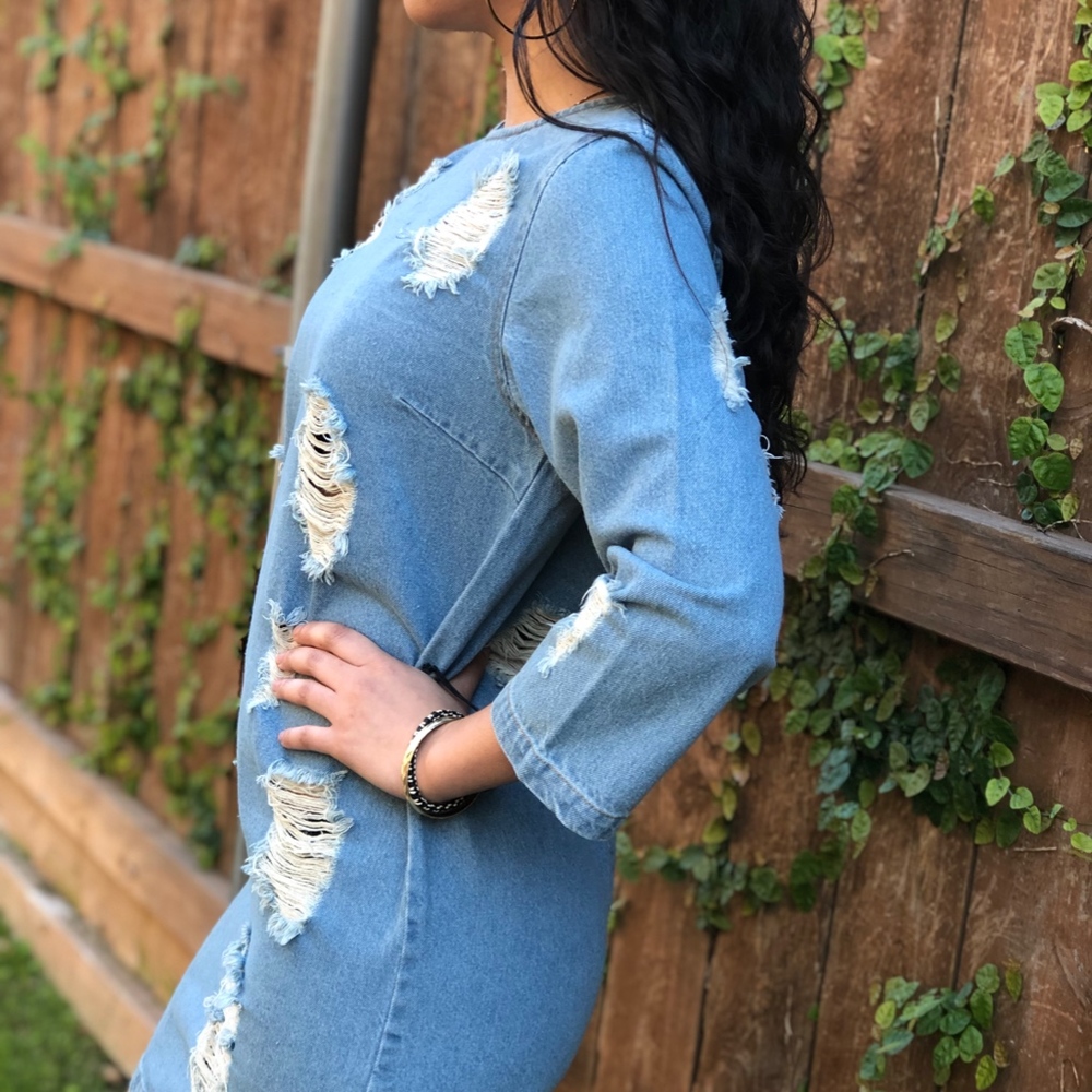 💙NEW 💙 Bleu Denim Distressed Dress